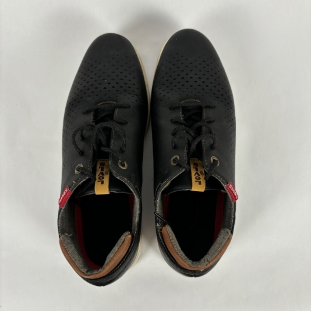 Vintage Levi's Sneakers Black Classic shoes - Picture 5 of 9